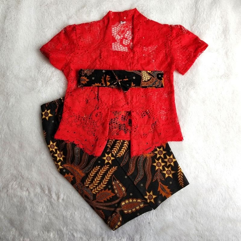 LACE KUTUBARU Baby Kebaya Set with Long Batik Skirt | Traditional Outfit (0–2.5 Years)