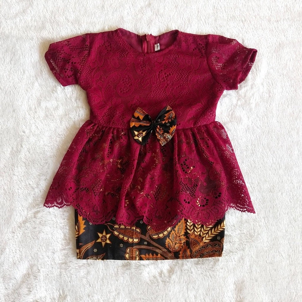 PEPLUM 0-18 months baby Kebaya, baby Kebaya sets SHORT batik skirt, Baby batik sets