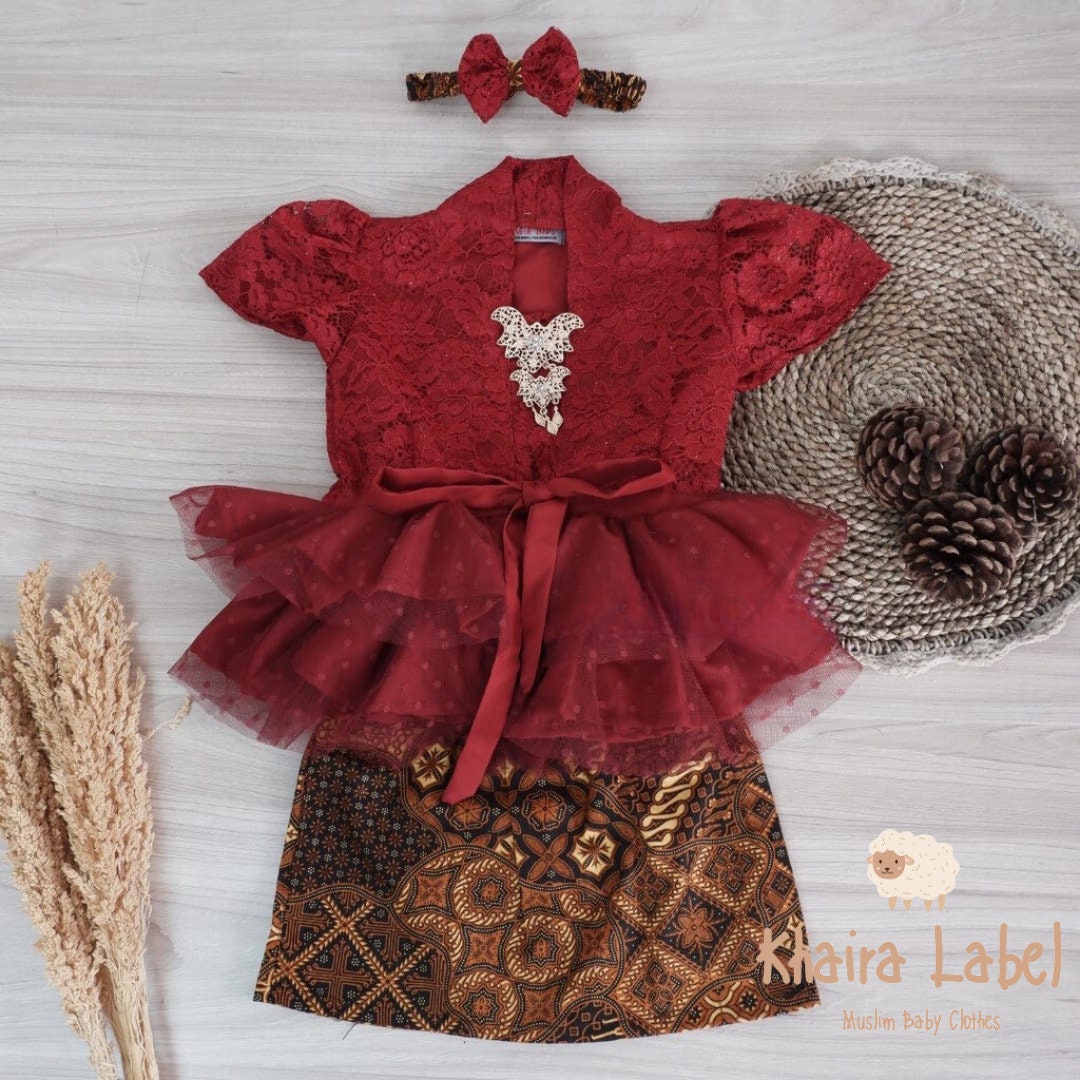 MAHESWARI Baby Kebaya Batik Set | Traditional Outfit (0–12 Months)