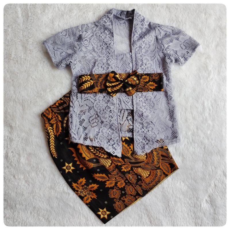 LACE KUTUBARU Baby Kebaya Set with Long Batik Skirt | Traditional Outfit (0–2.5 Years)