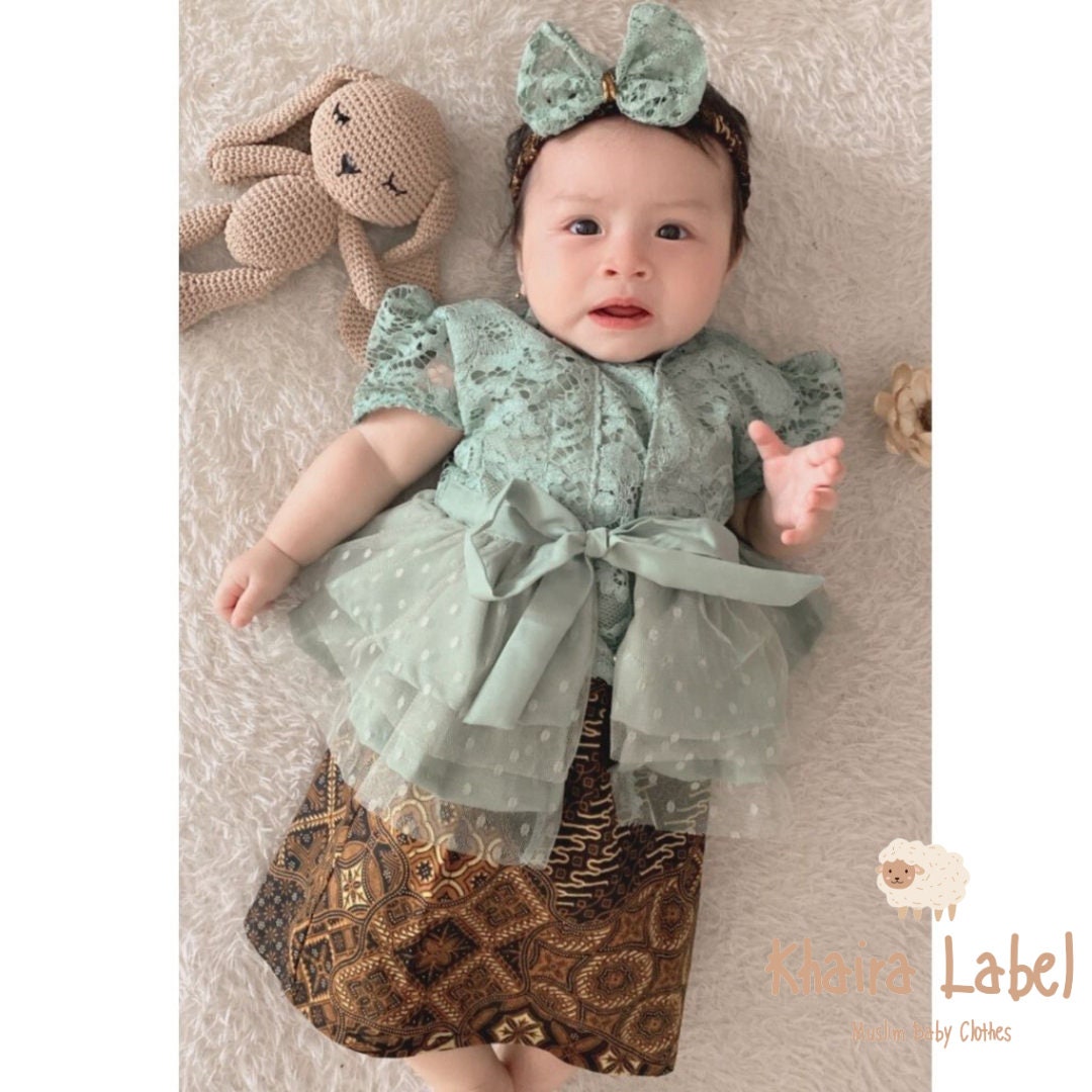MAHESWARI Baby Kebaya Batik Set | Traditional Outfit (0–12 Months)