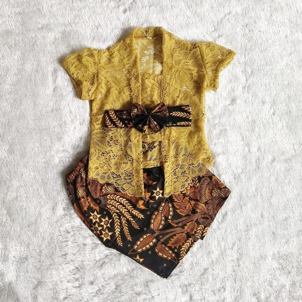 LACE KUTUBARU Baby Kebaya Set with Long Batik Skirt | Traditional Outfit (0–2.5 Years)
