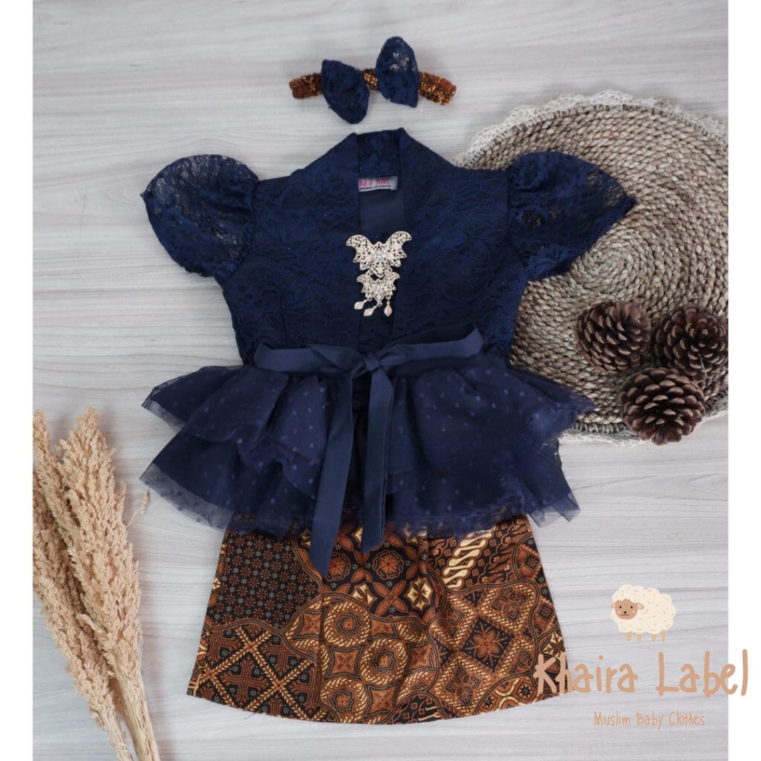 MAHESWARI Baby Kebaya Batik Set | Traditional Outfit (0–12 Months)