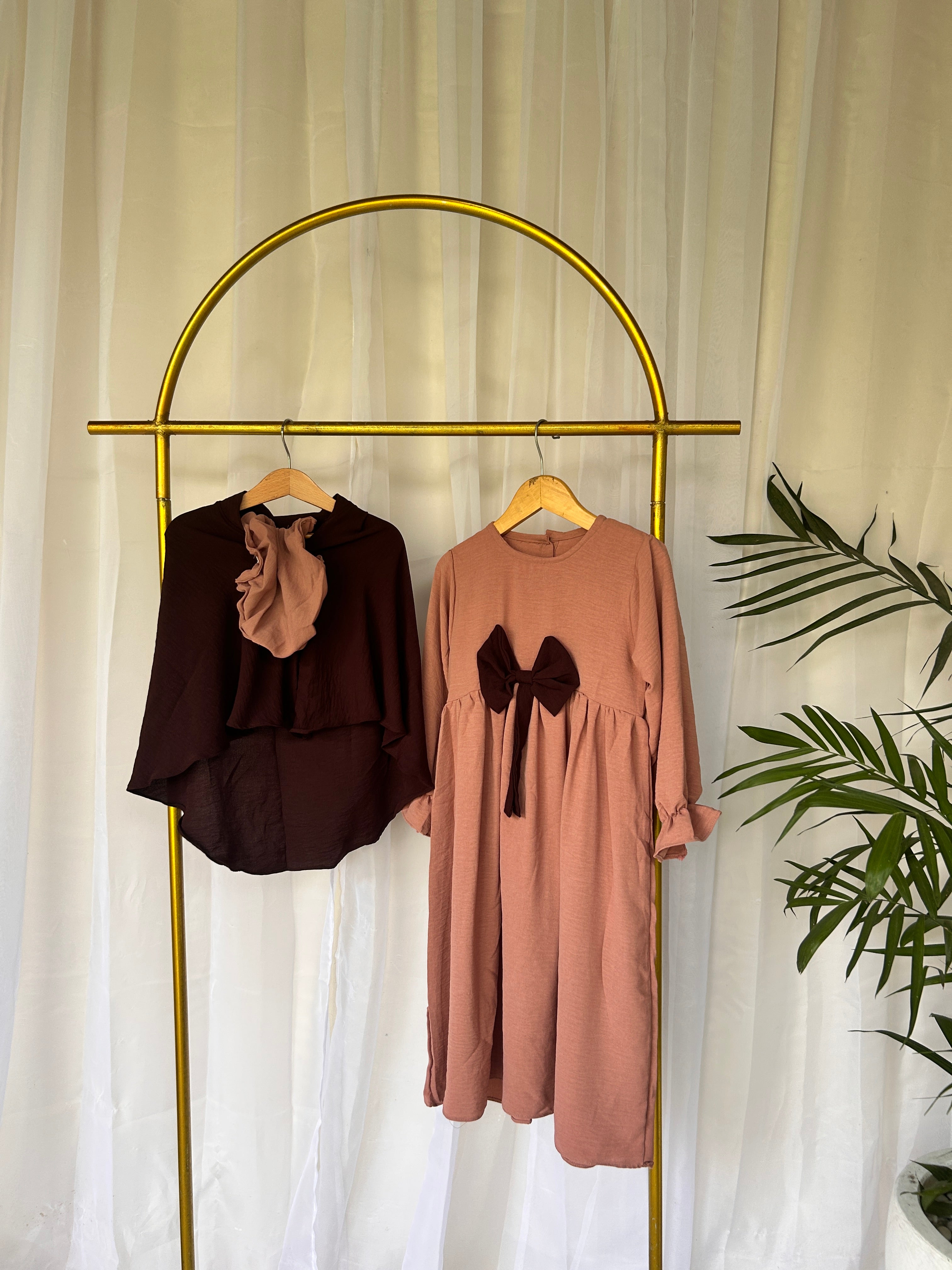 HASNA Baby Abaya Set with Ribbon & Bonnet | Eid & Ramadan Outfit (2–5Y)